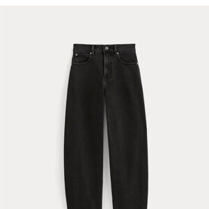 Everlane Women's Straight Leg Jeans in Black